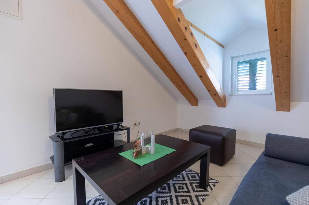 Emily Apartment Sudurad Bagian luar foto